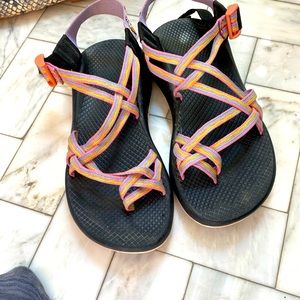 Great for water, or any outdoor activity. Adjustable.